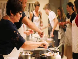 Cooking Class with Dinner in the Heart of Florence: Small Group